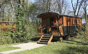 Roulottes de Bois le roi